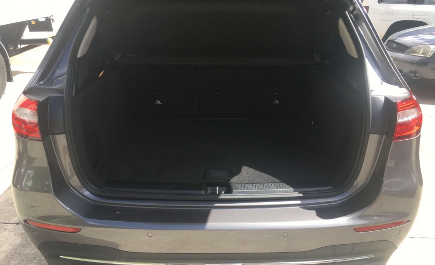 Mercedes B 180