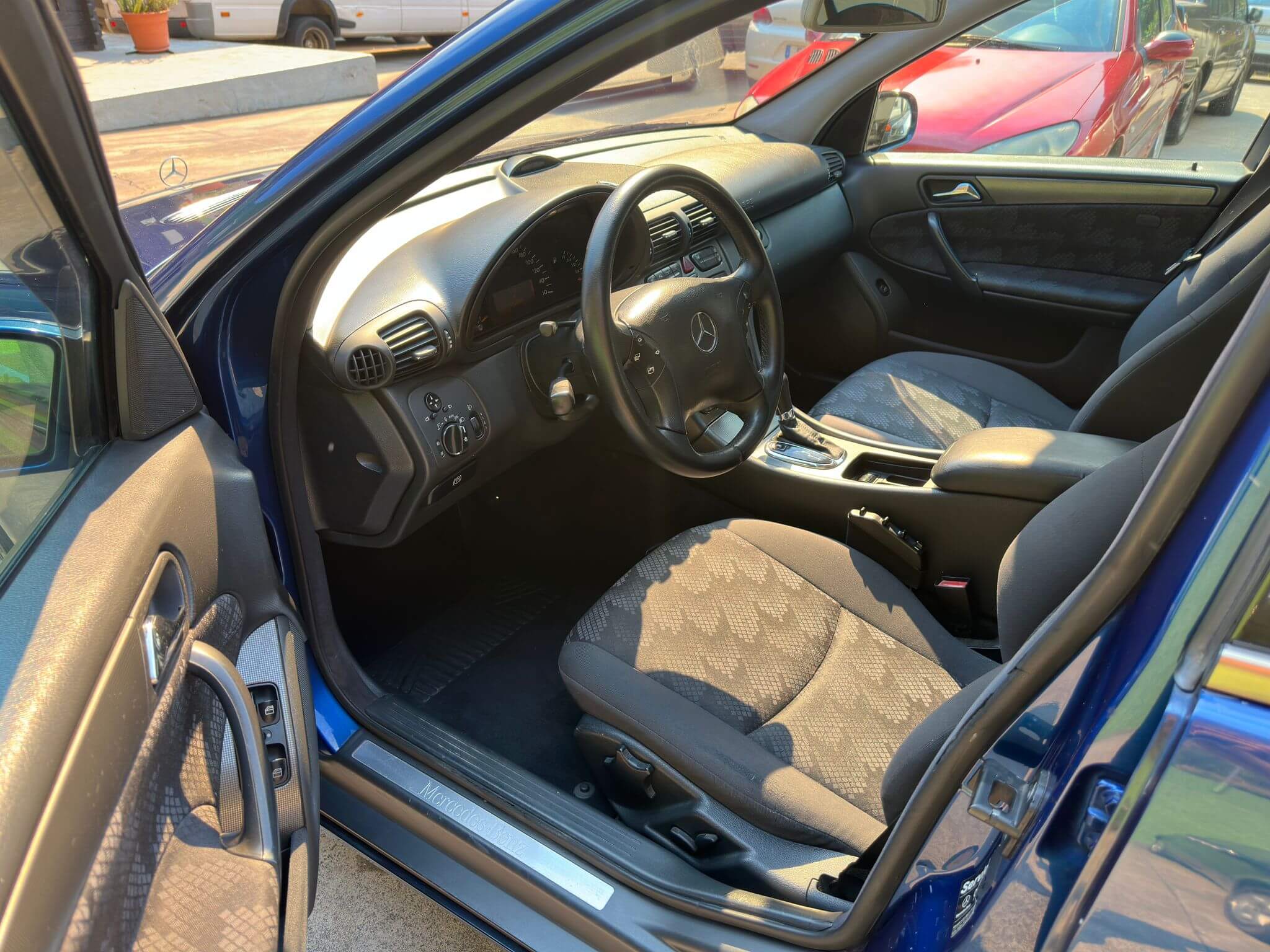 Mercedes C 270