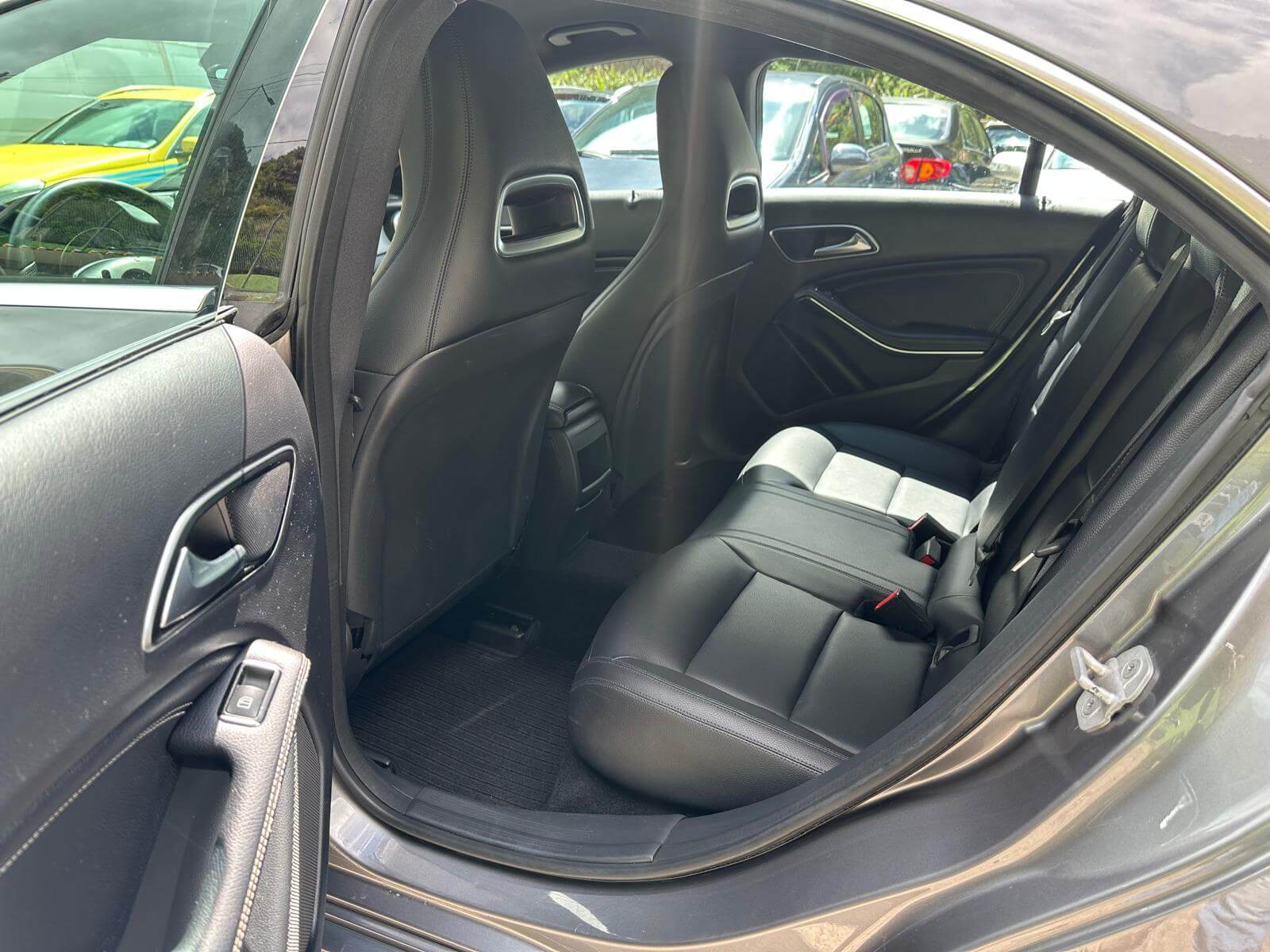 Mercedes CLA 200