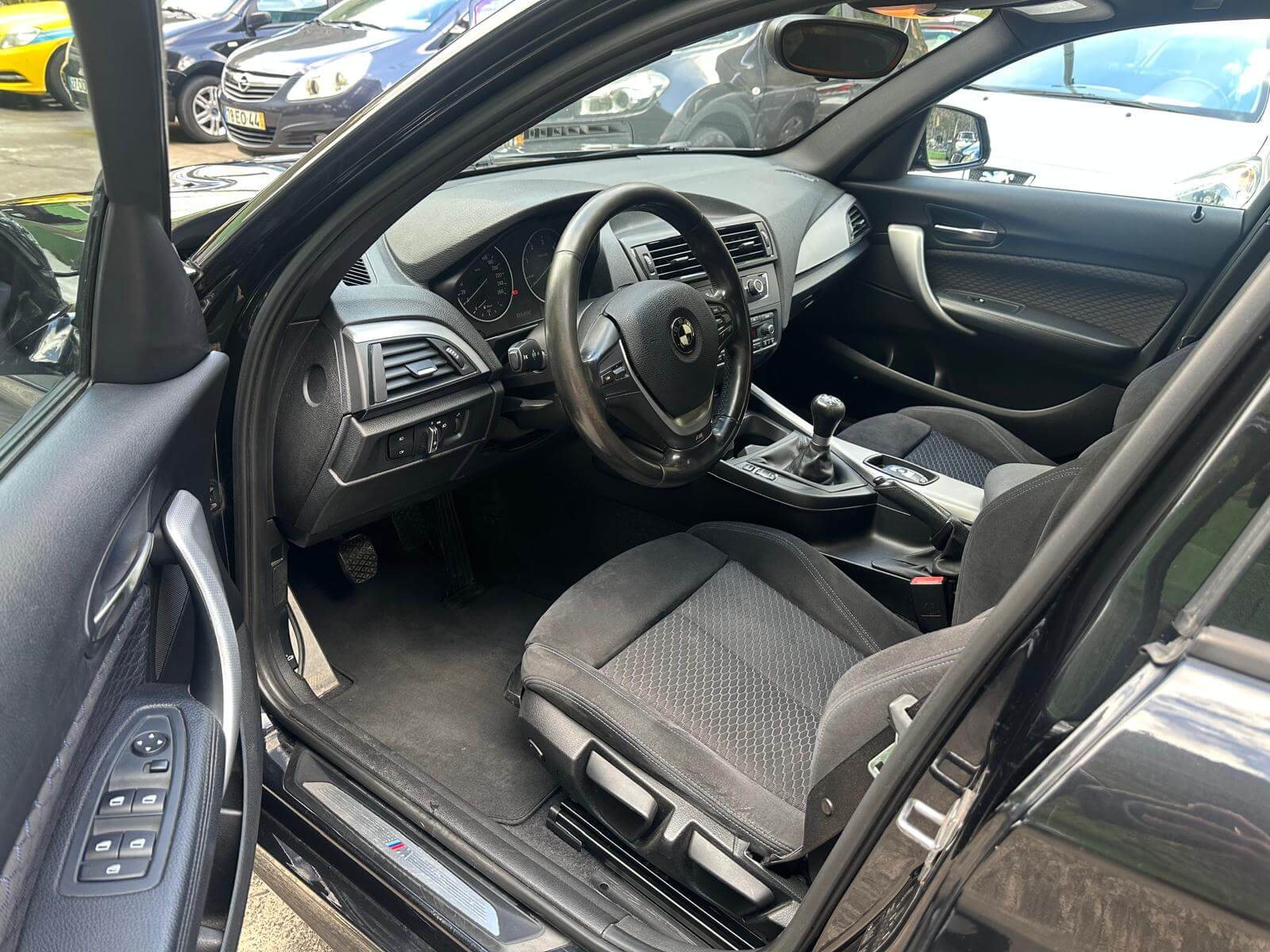 BMW Série 1 118D