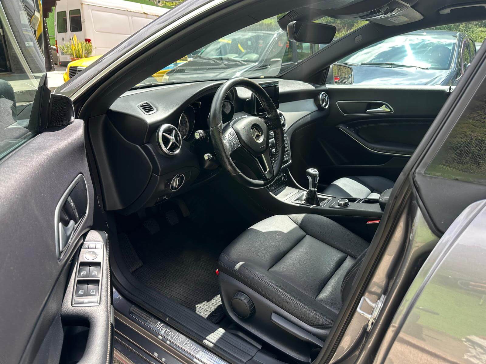 Mercedes CLA 200