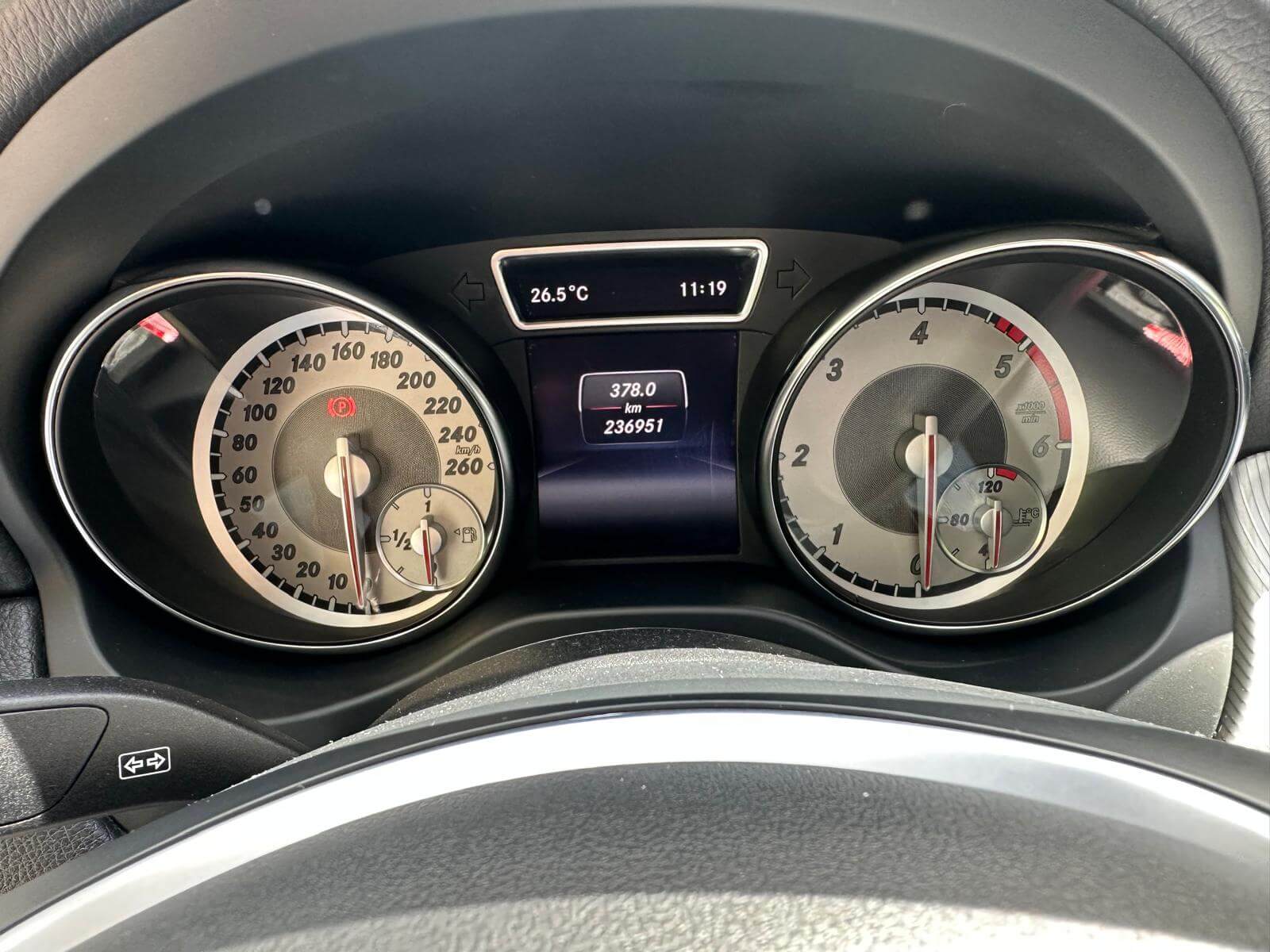 Mercedes CLA 200