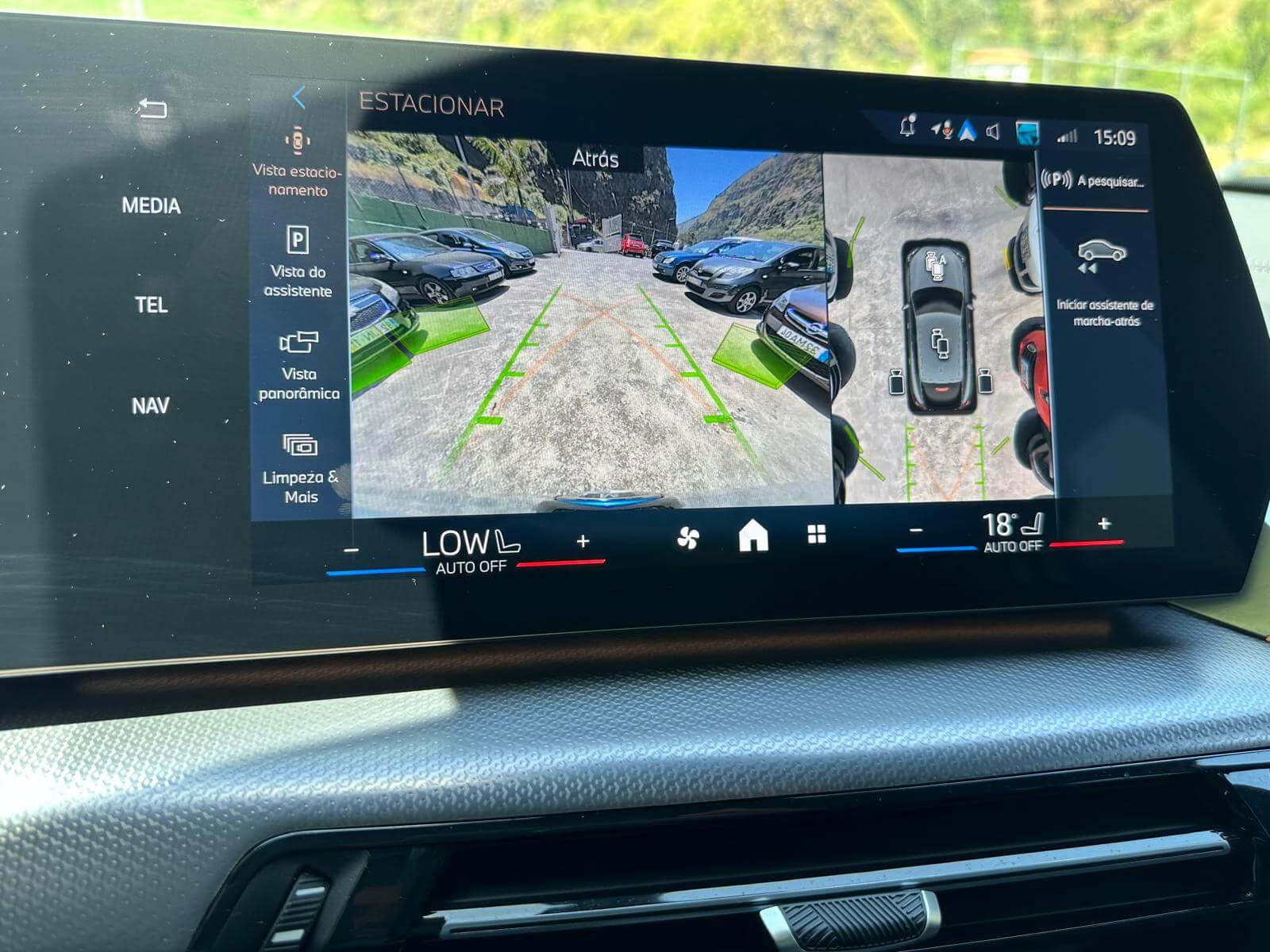 BMW iX eDrive 20