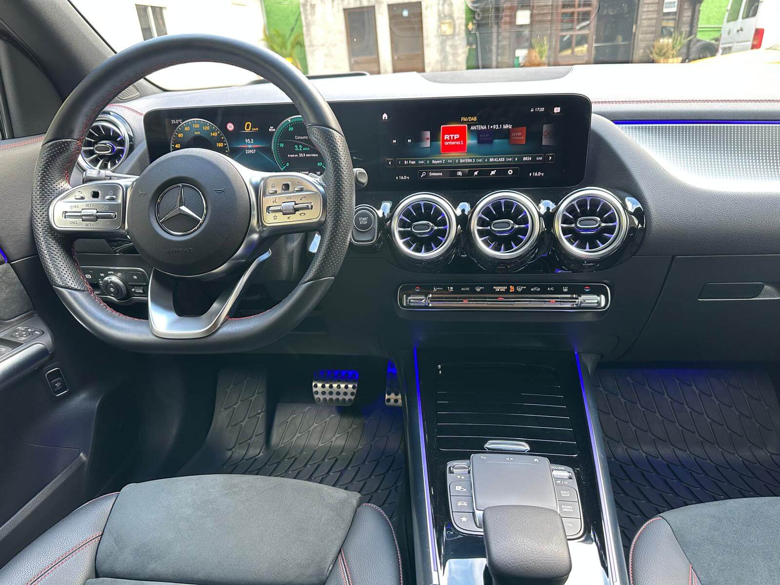 Mercedes EQA 250 AMG
